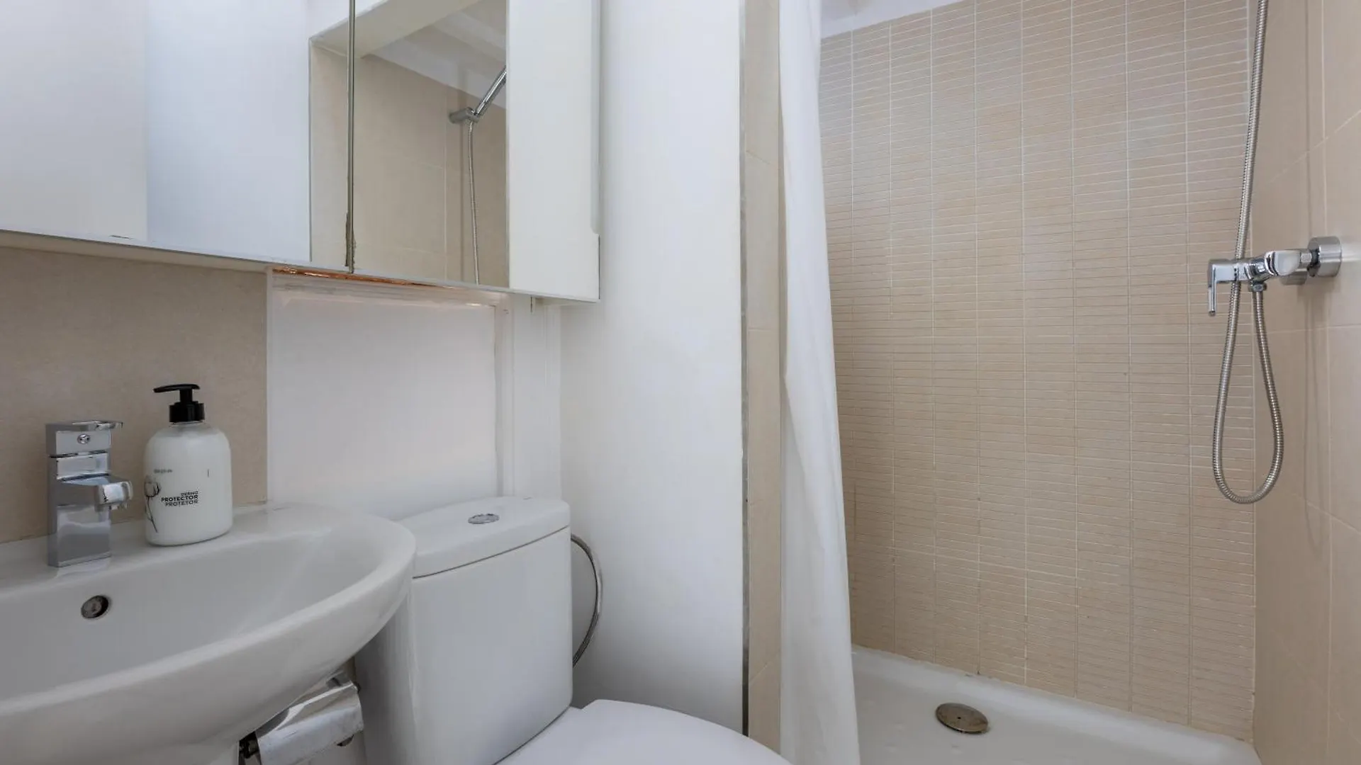 Lodging Apartments Paseo De Gracia Barcelona 0*,